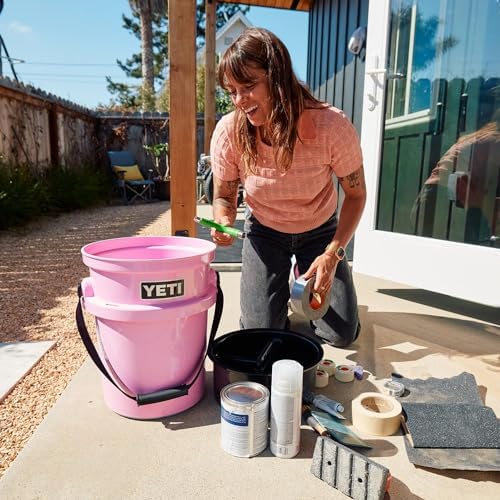 YETI Loadout Bucket 5.0G, Power Pink