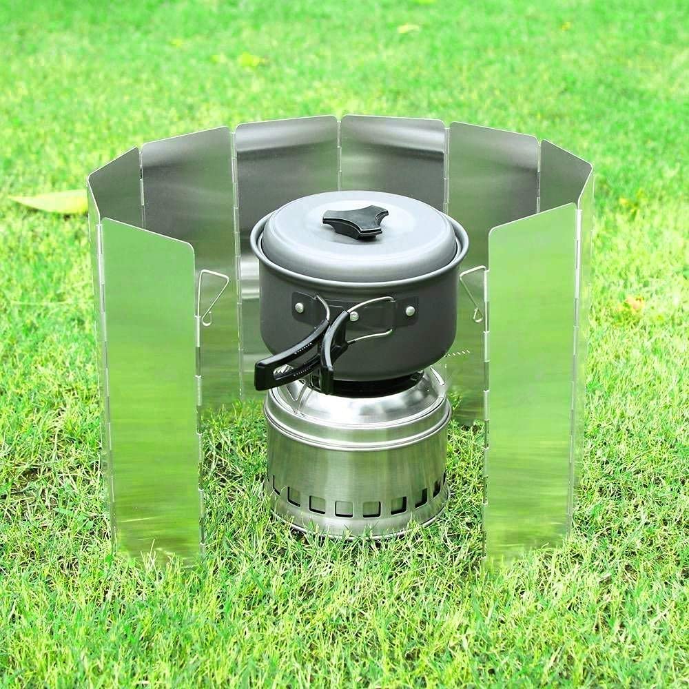 Camp Stove Windscreen, Ohuhu Camping Stove Windscreen 10 Plates Aluminum Folding Portable Camping Stove Windshield Grill Wind Screen for Camp with Carry Bag for Camping Hiking Picnic Backpacking