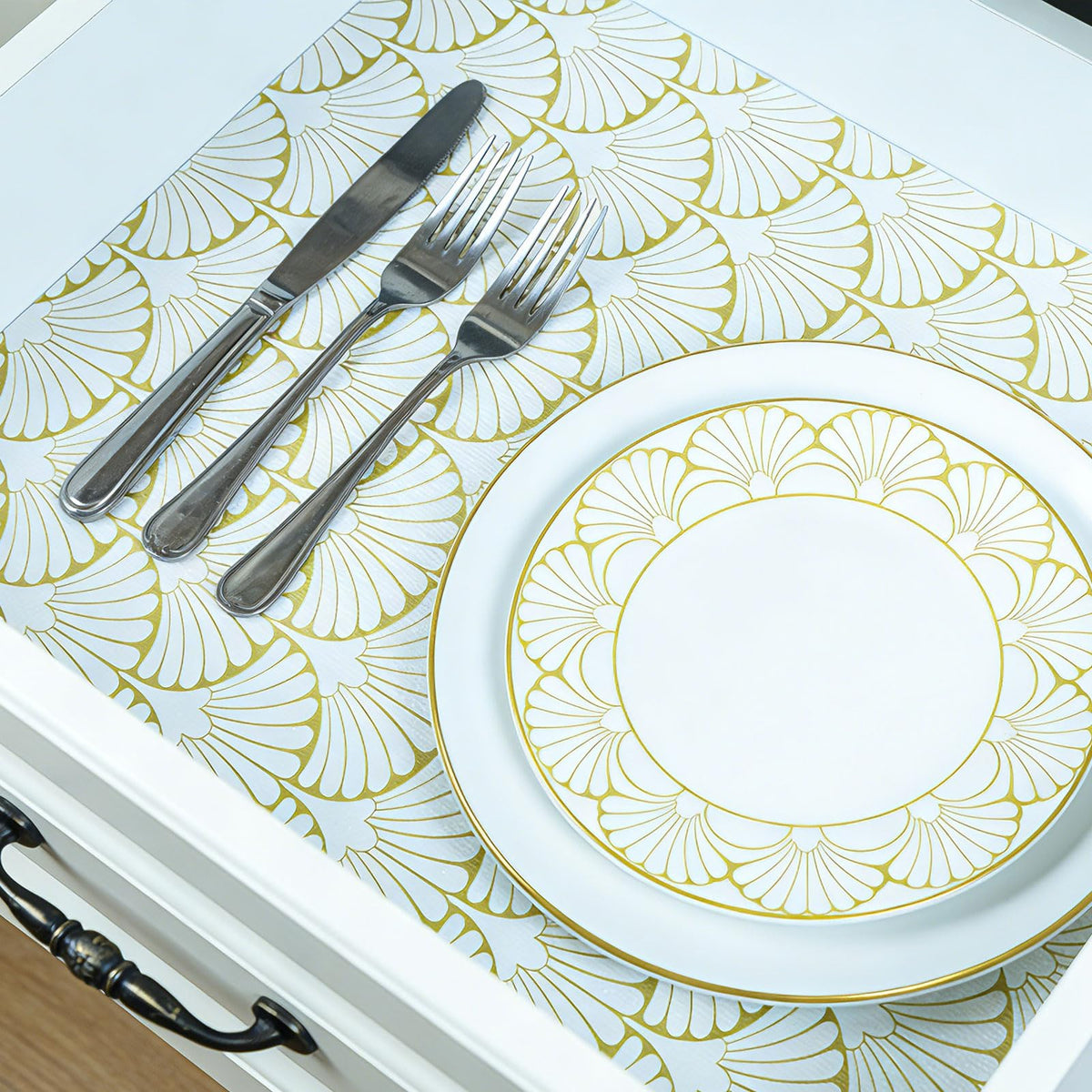 Shelf Liners Non Adhesive Gold Background White Fan (2778.56 sq in sq in)