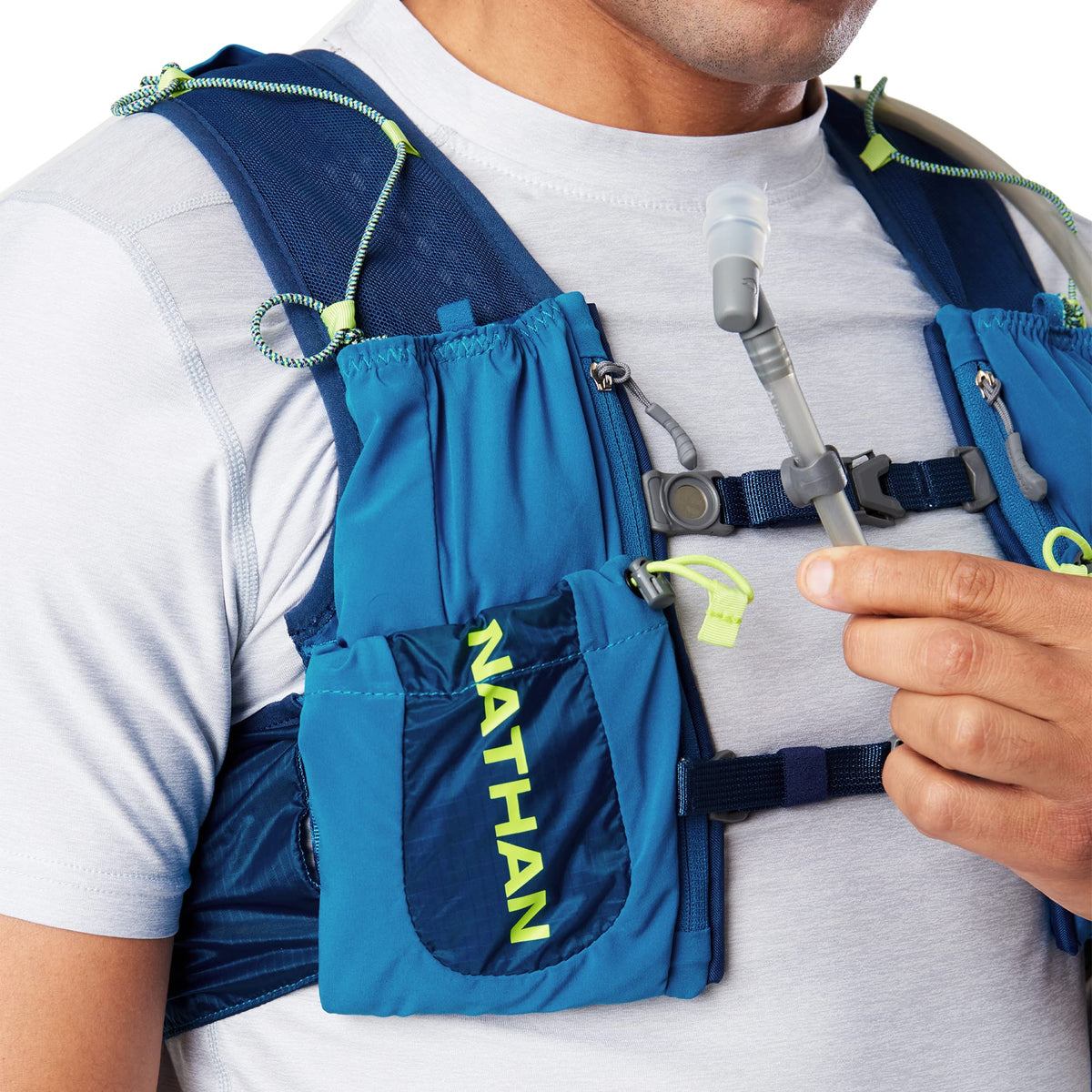 Nathan Vapor Air 3.0 7 Liter Hydration Vest w/ 2L Bladder, Air Mesh Shoulder Straps, Front Pockets & Back Zipper Pocket, Breathable & Moisture Wicking